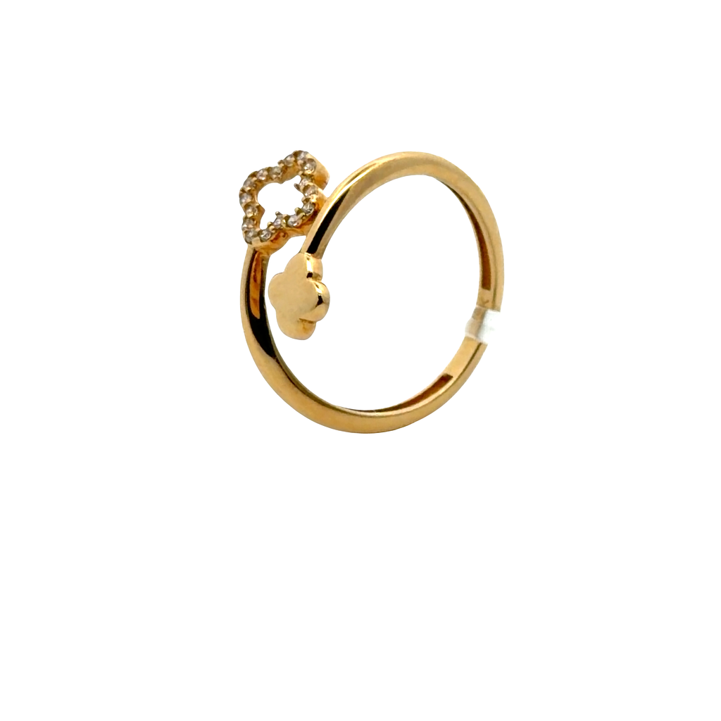 Yellow Gold Band Ring with brillant Clover Accents