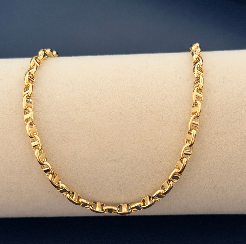 Classic Yellow Gold Mariner Link Chain Bracelet