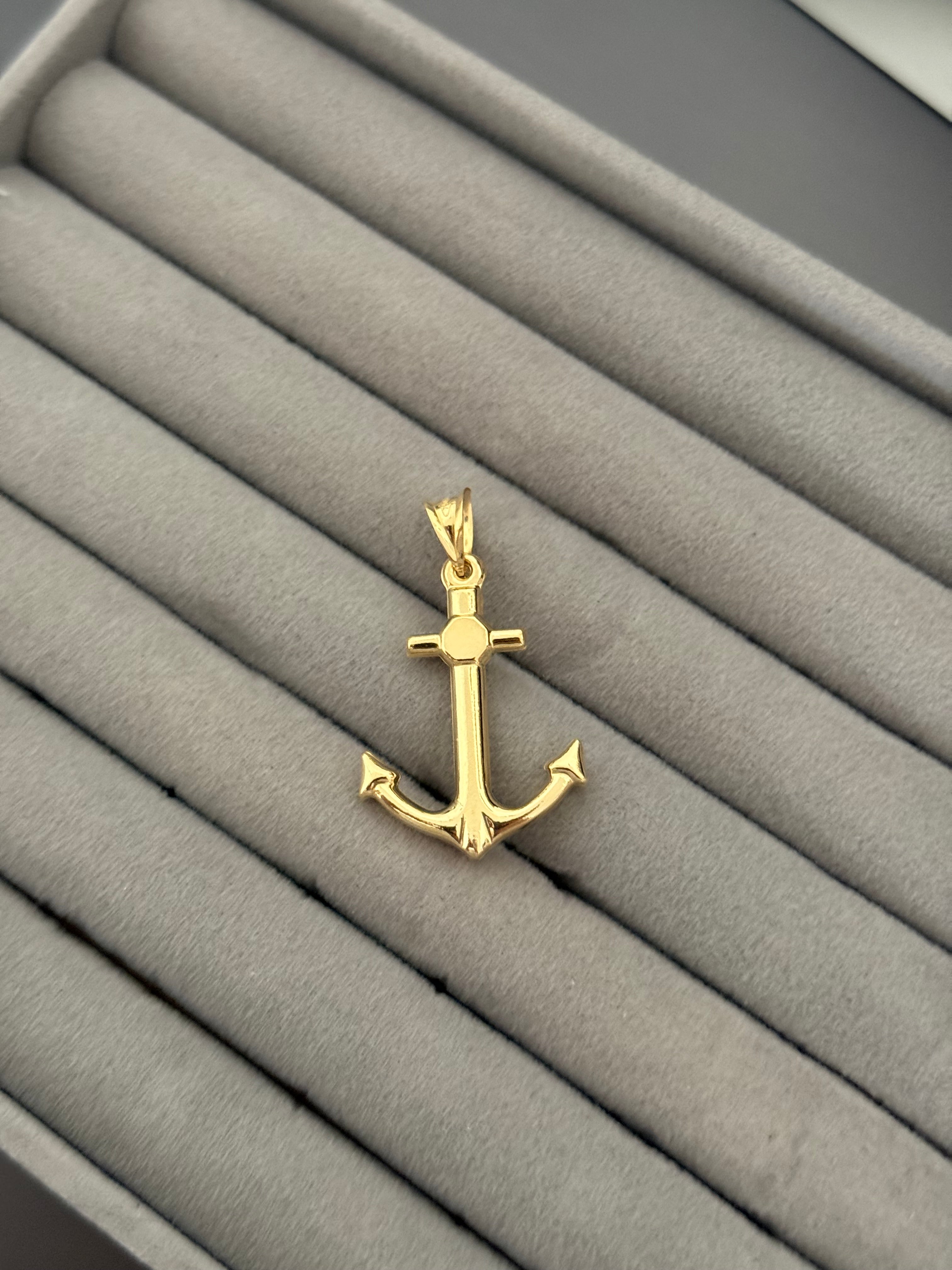 Yellow Gold Anchor Pendant