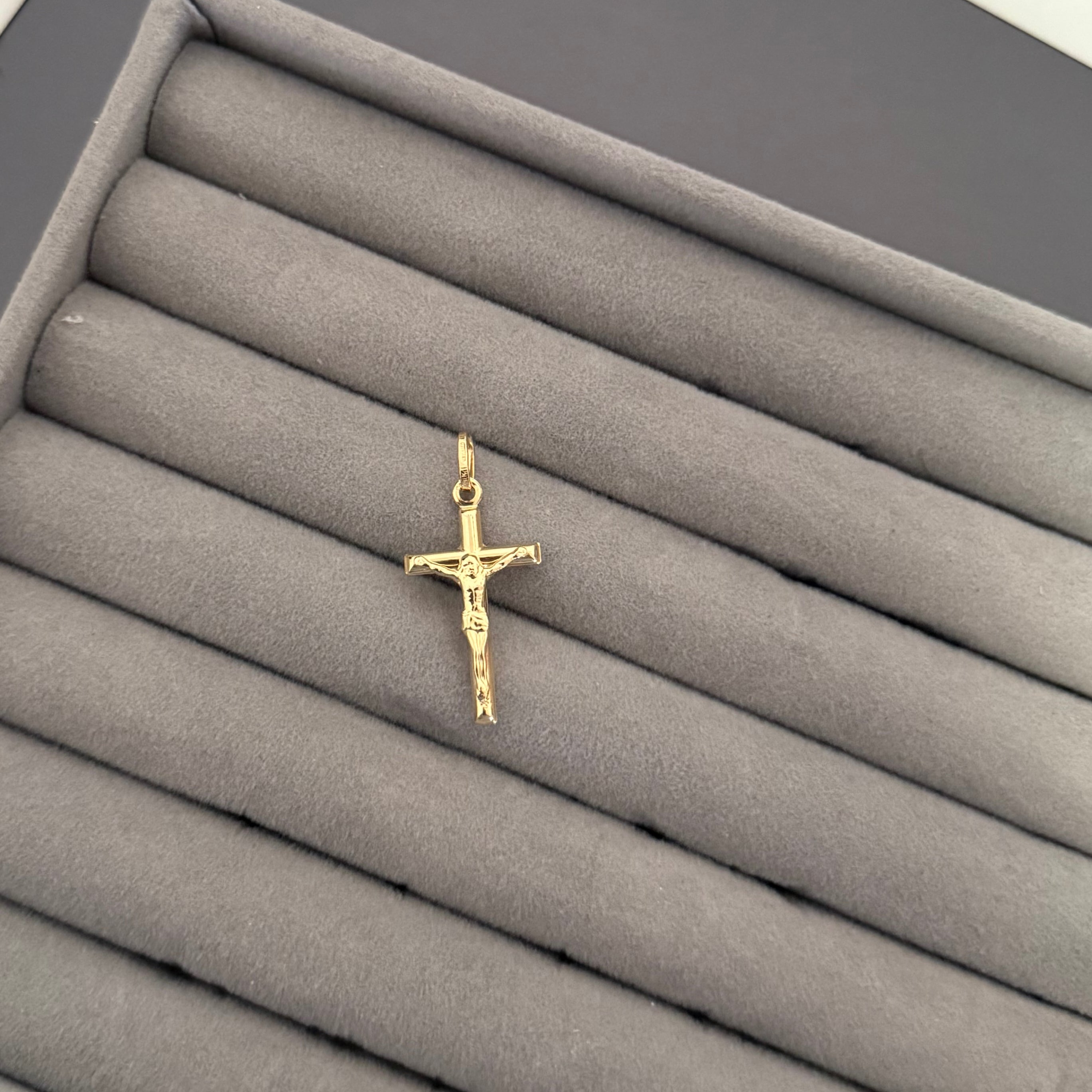 Yellow Gold Crucifix Pendant