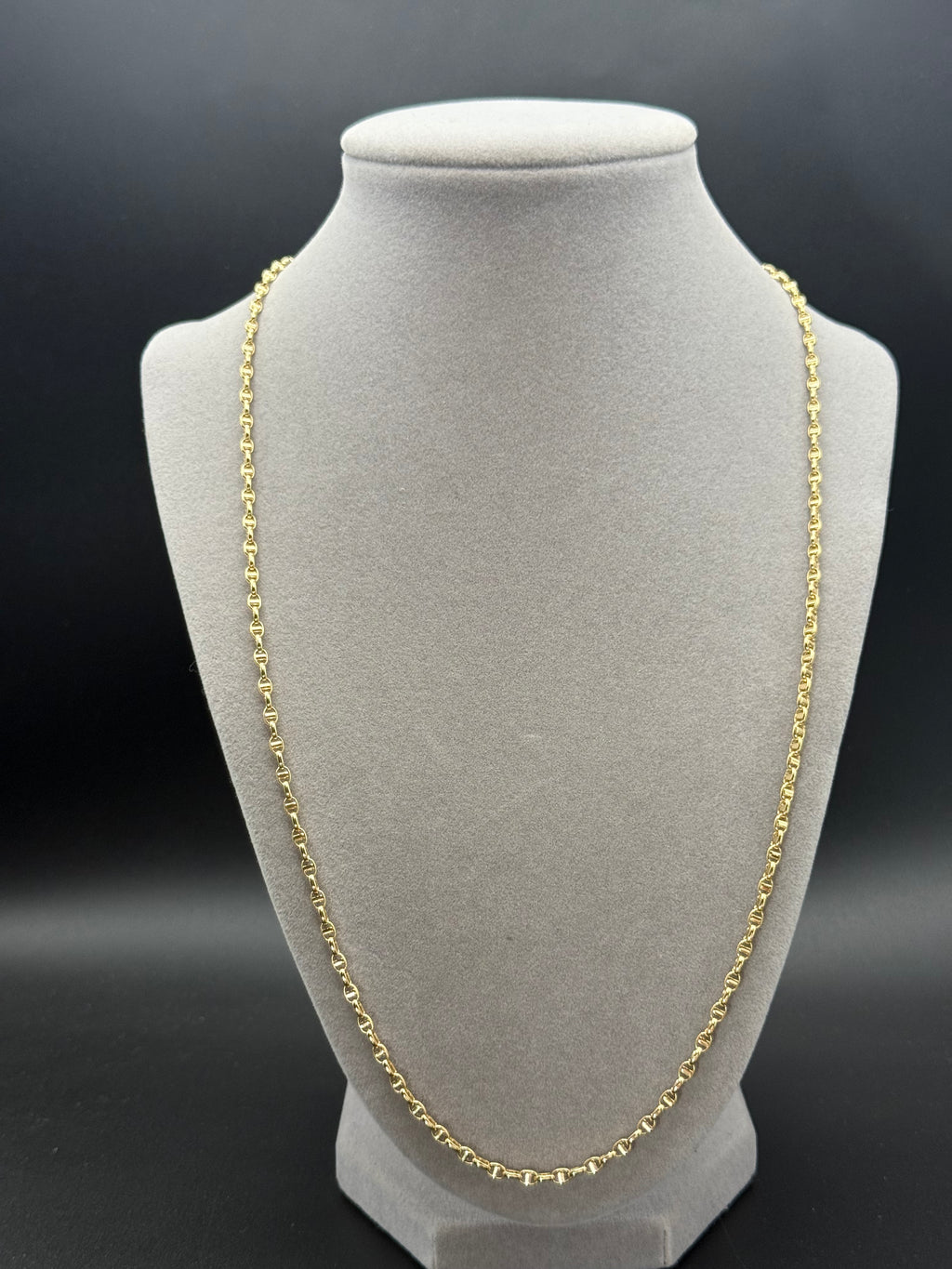 Classic Yellow Gold Anchor Chain Necklace