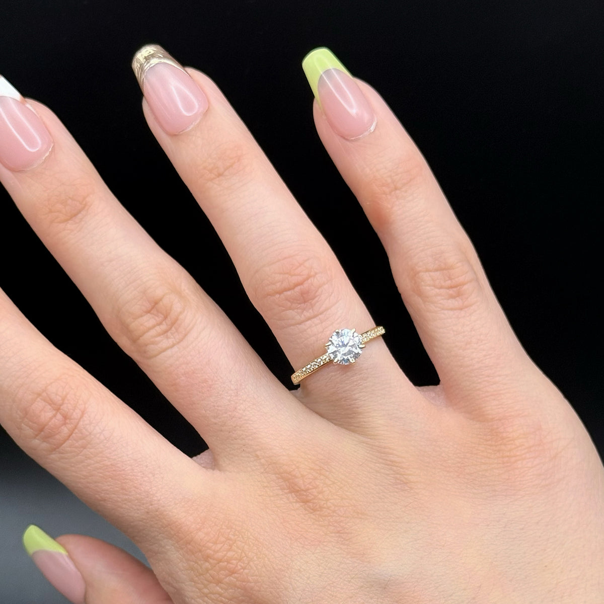 Round Zircon Solitaire Ring in Yellow Gold