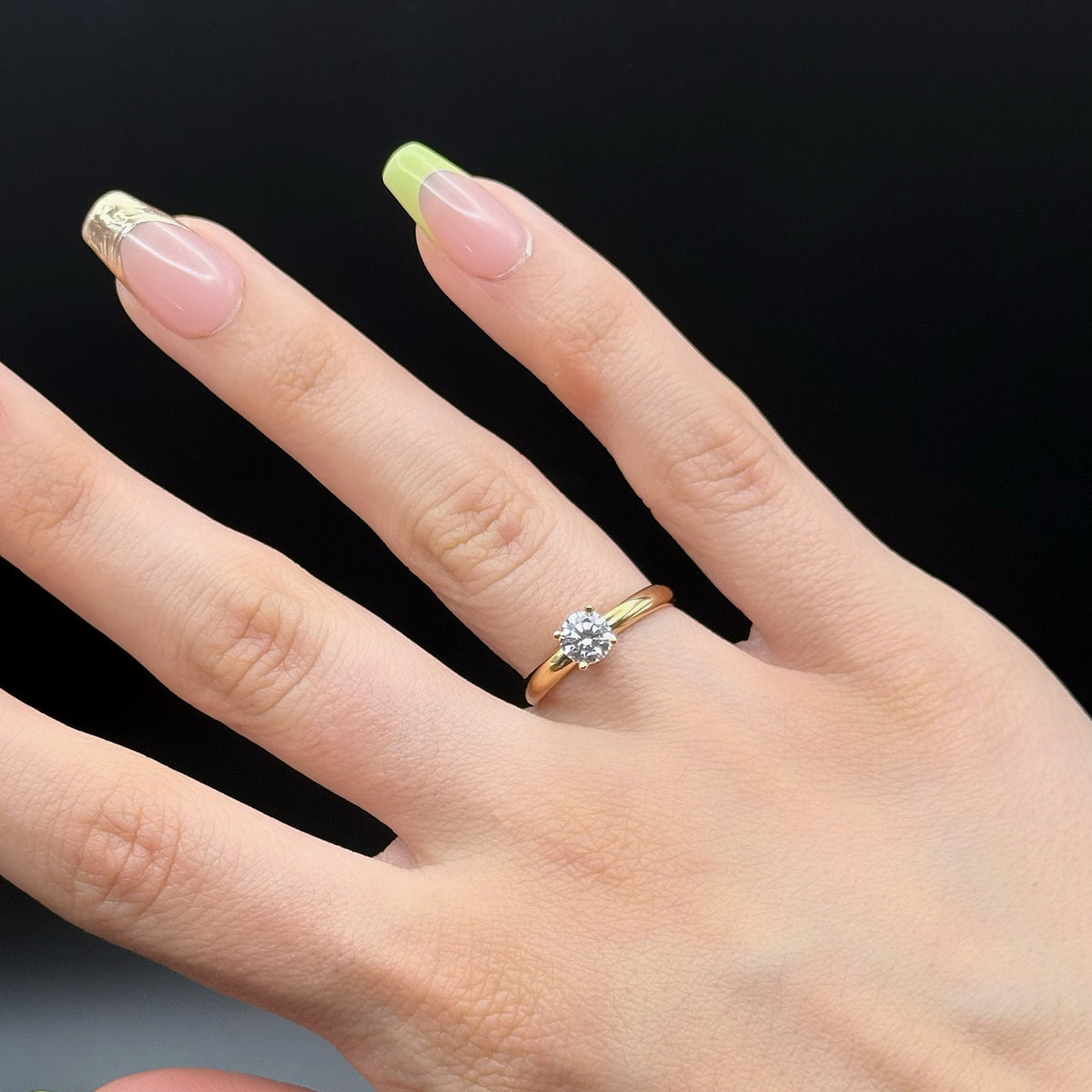 Round Zircon Solitaire Ring in Yellow Gold
