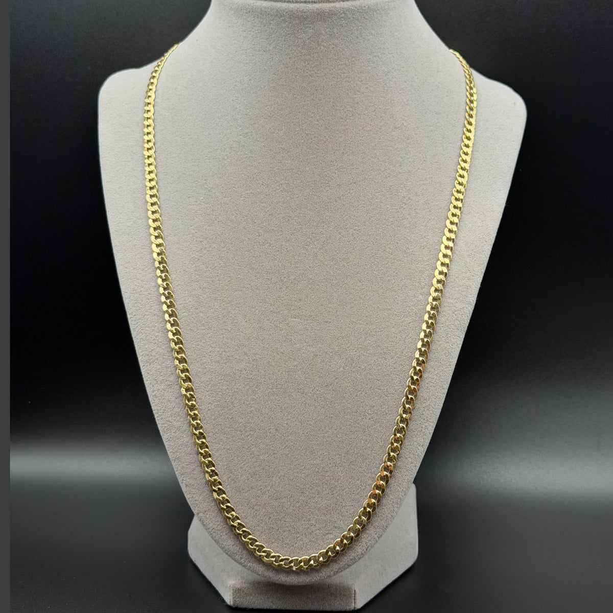 Classic Yellow Gold Cuban Link Chain Necklace