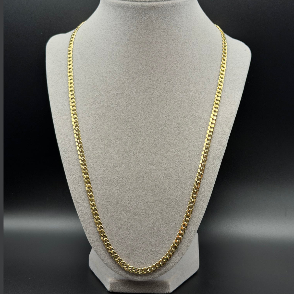 Classic Cuban Chain Necklace in Yellow Gold