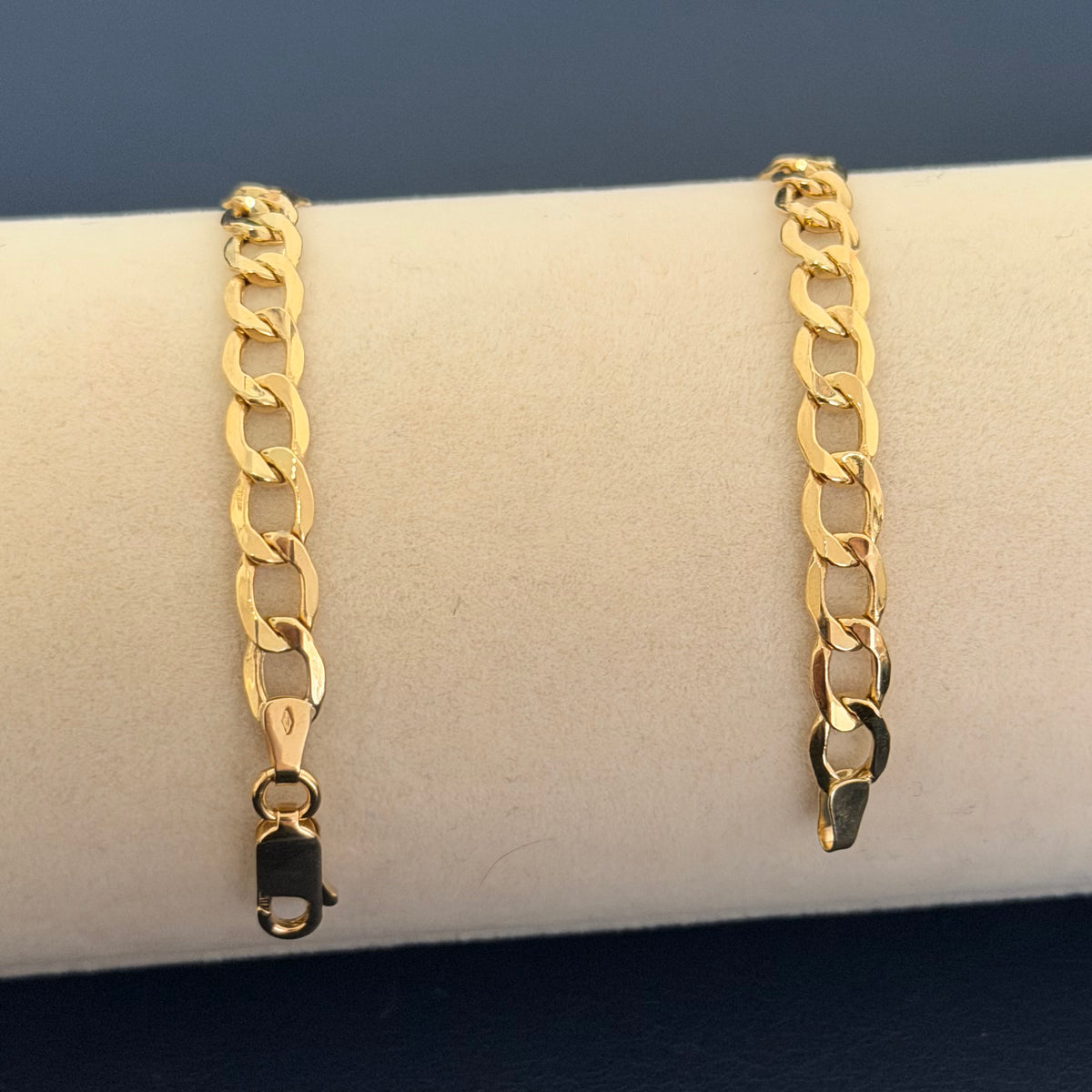 Classic Yellow Gold Curb Link Chain Bracelet