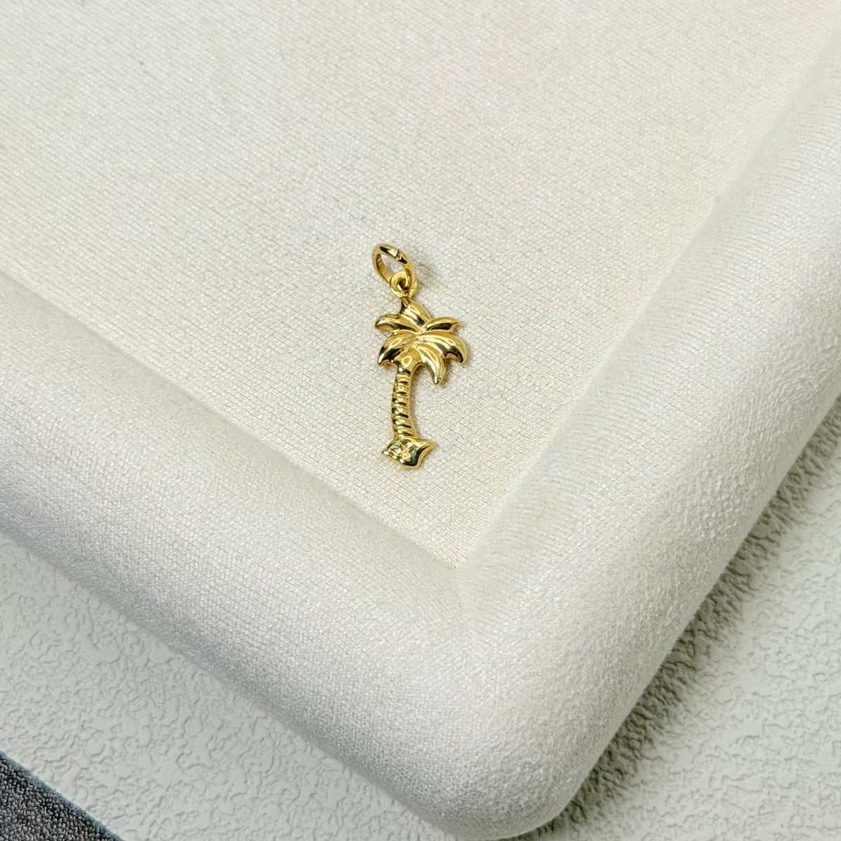 Yellow Gold Palm Tree Pendant