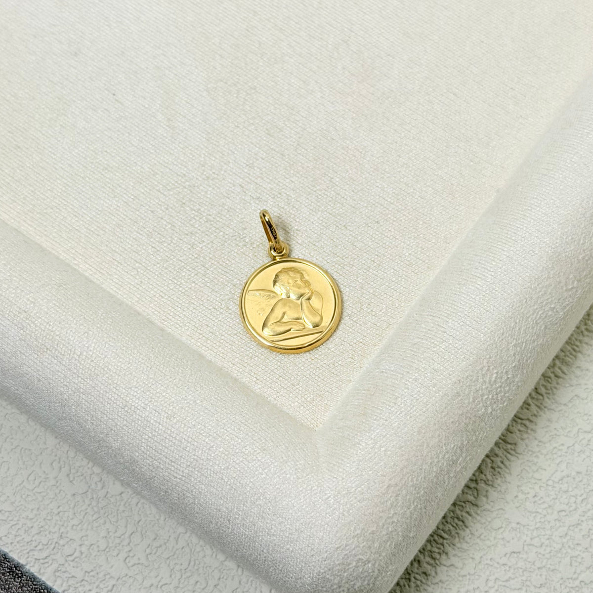 Yellow Gold Cherub Relief Pendant