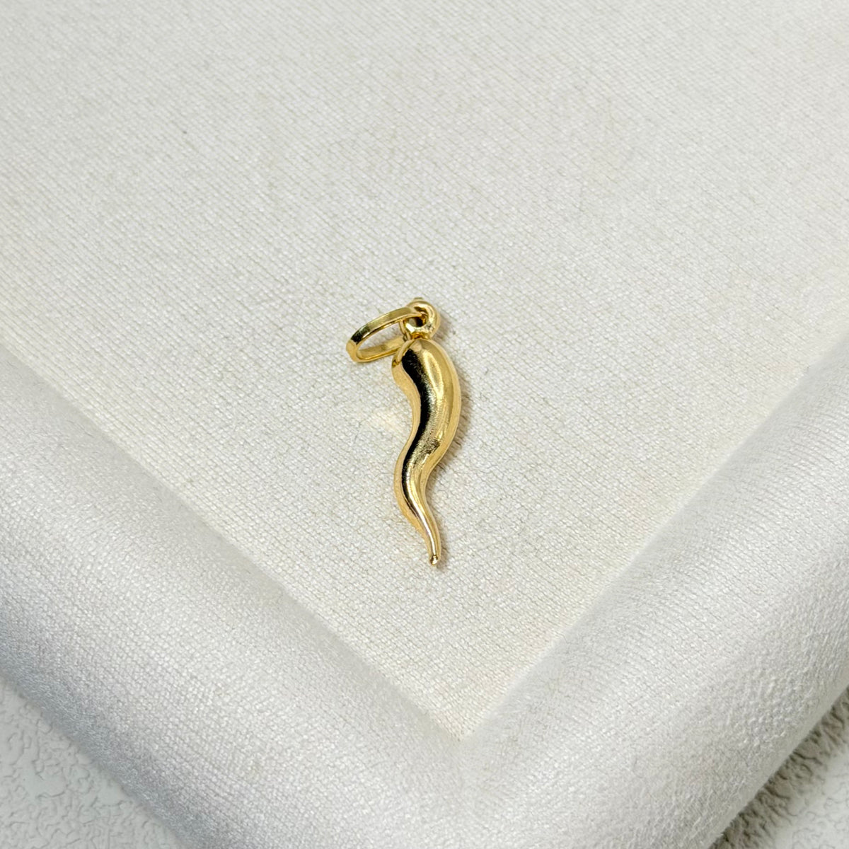 Yellow Gold Italian Horn Charm Pendant