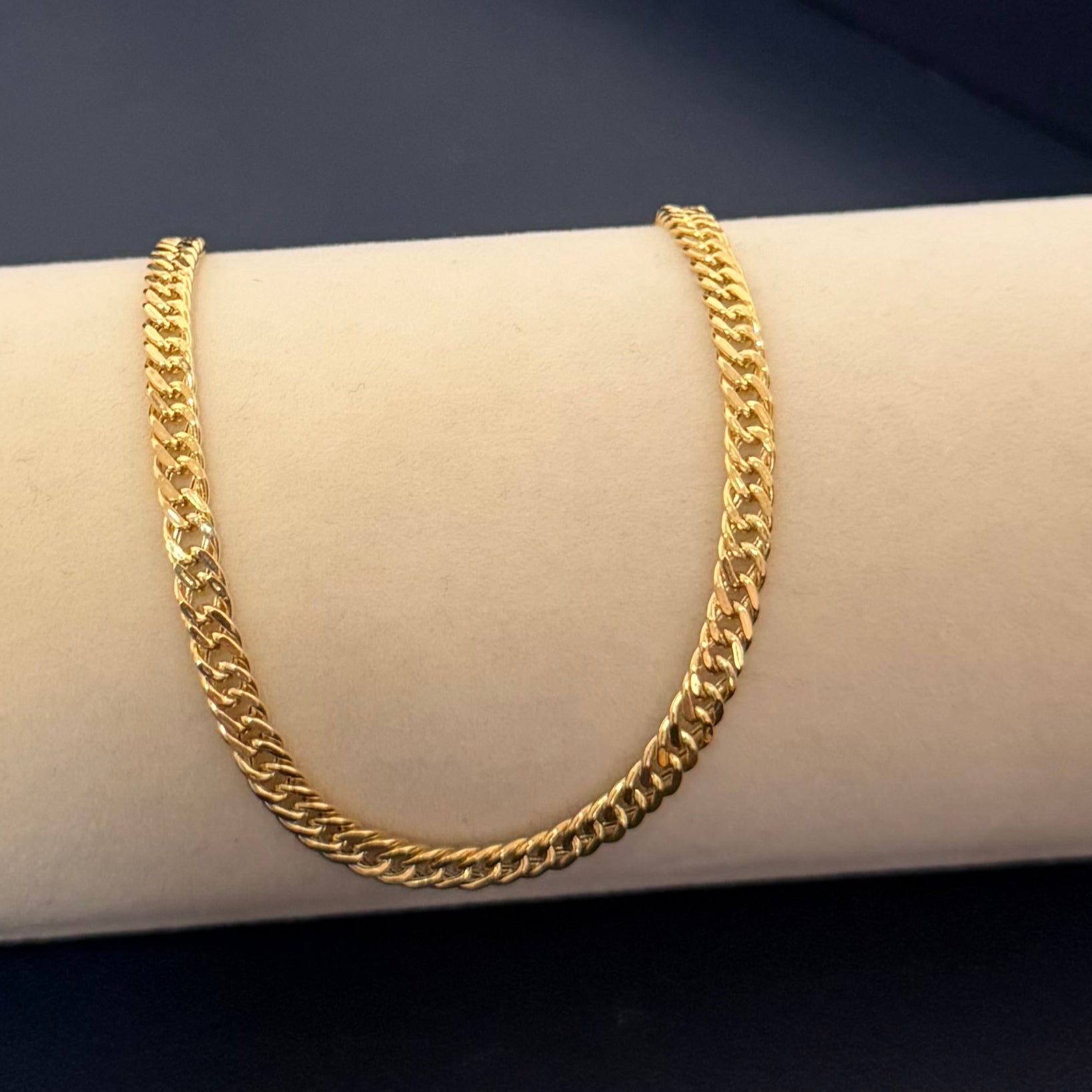 Yellow Gold Curb Link Chain Bracelet