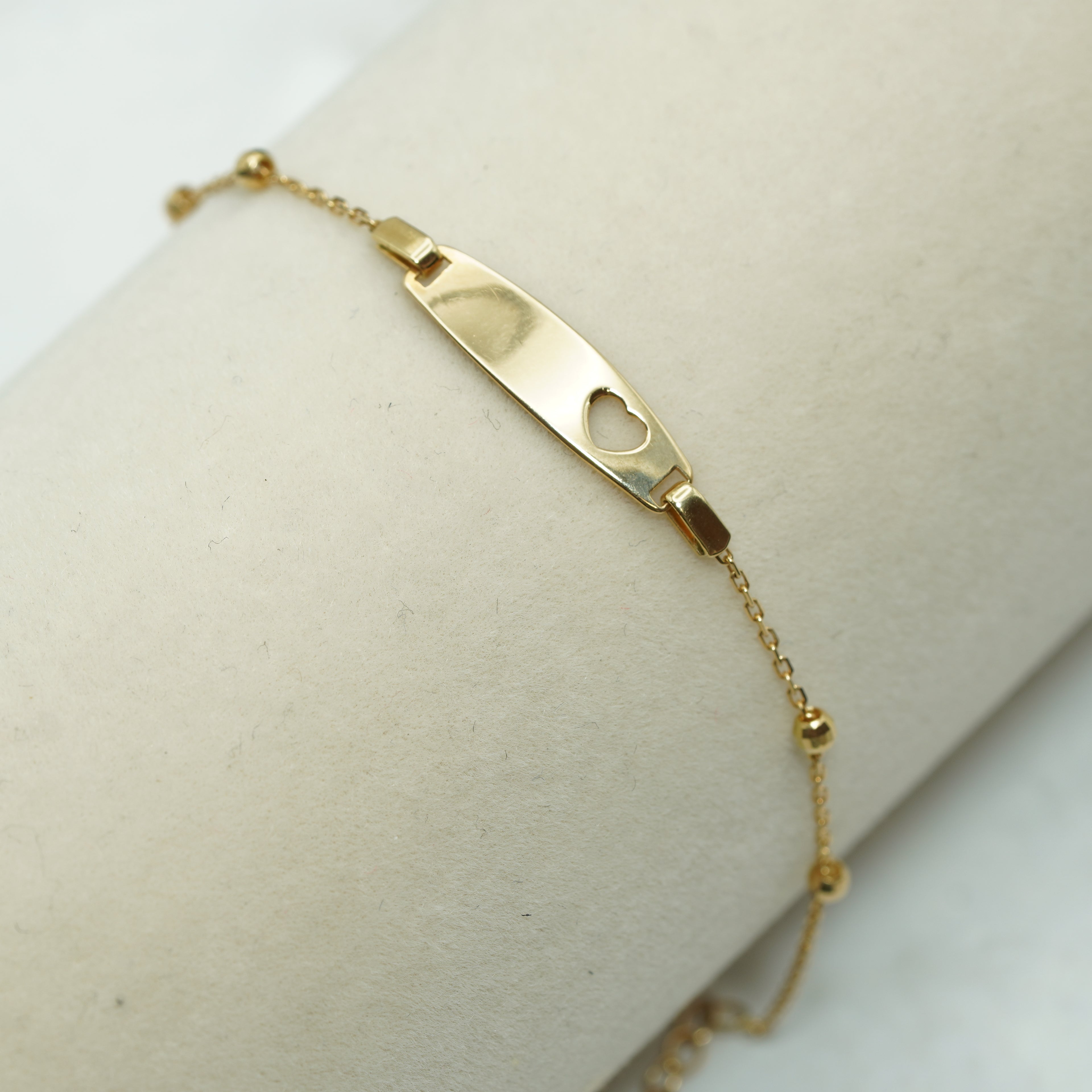 Yellow Gold Chain Bracelet with Heart ID Plate