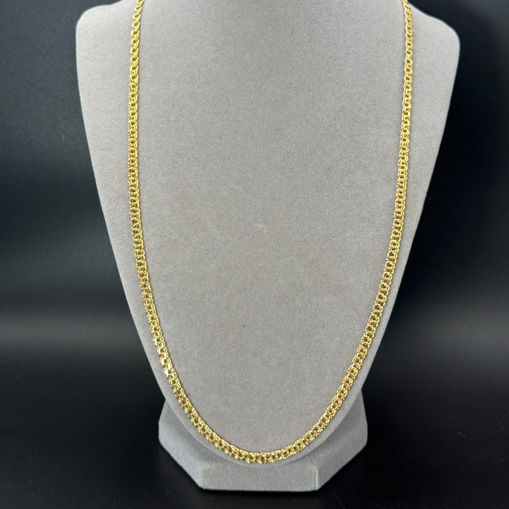 Classic Interlocking Link Chain Necklace in Yellow Gold
