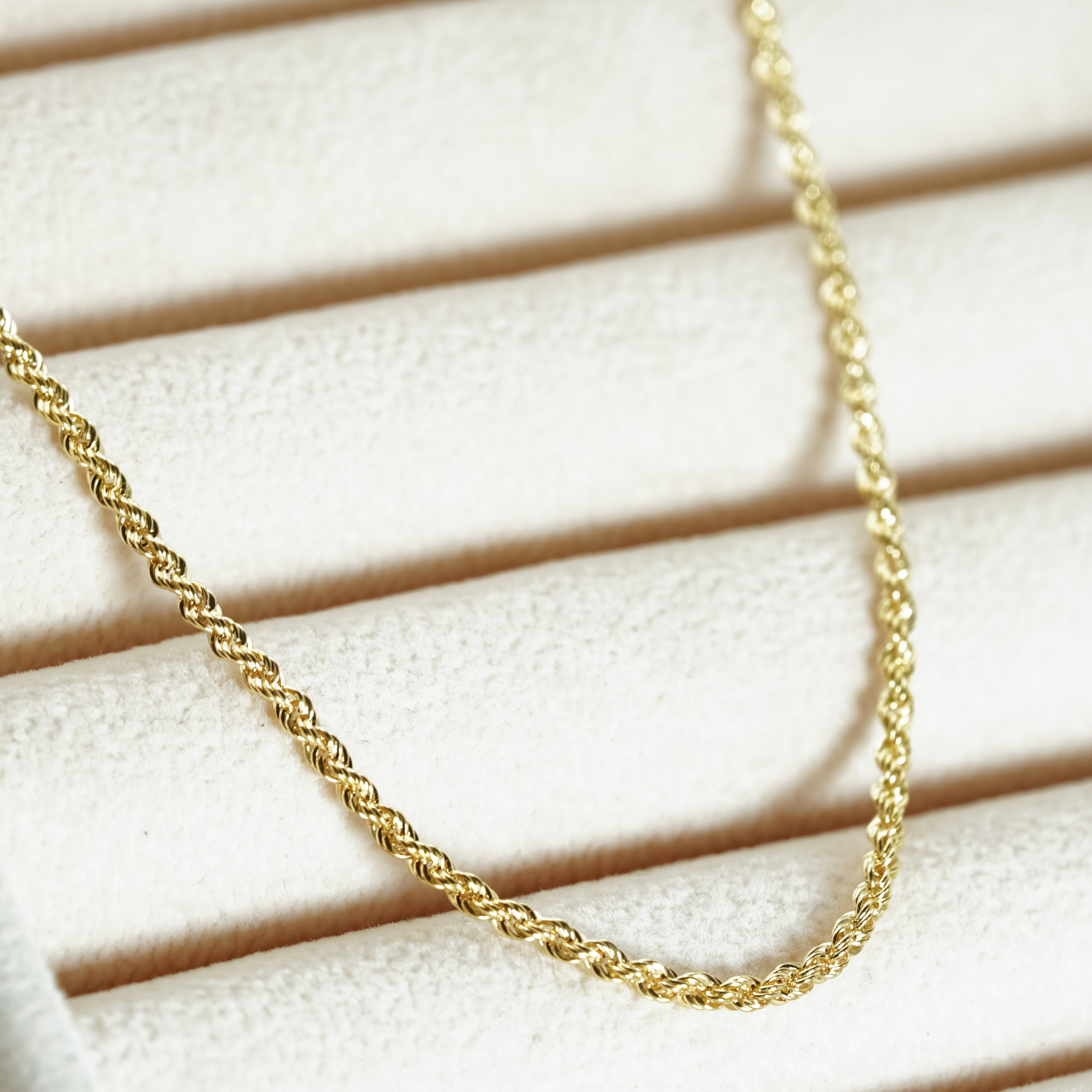 Classic Yellow Gold Rope Chain Necklace