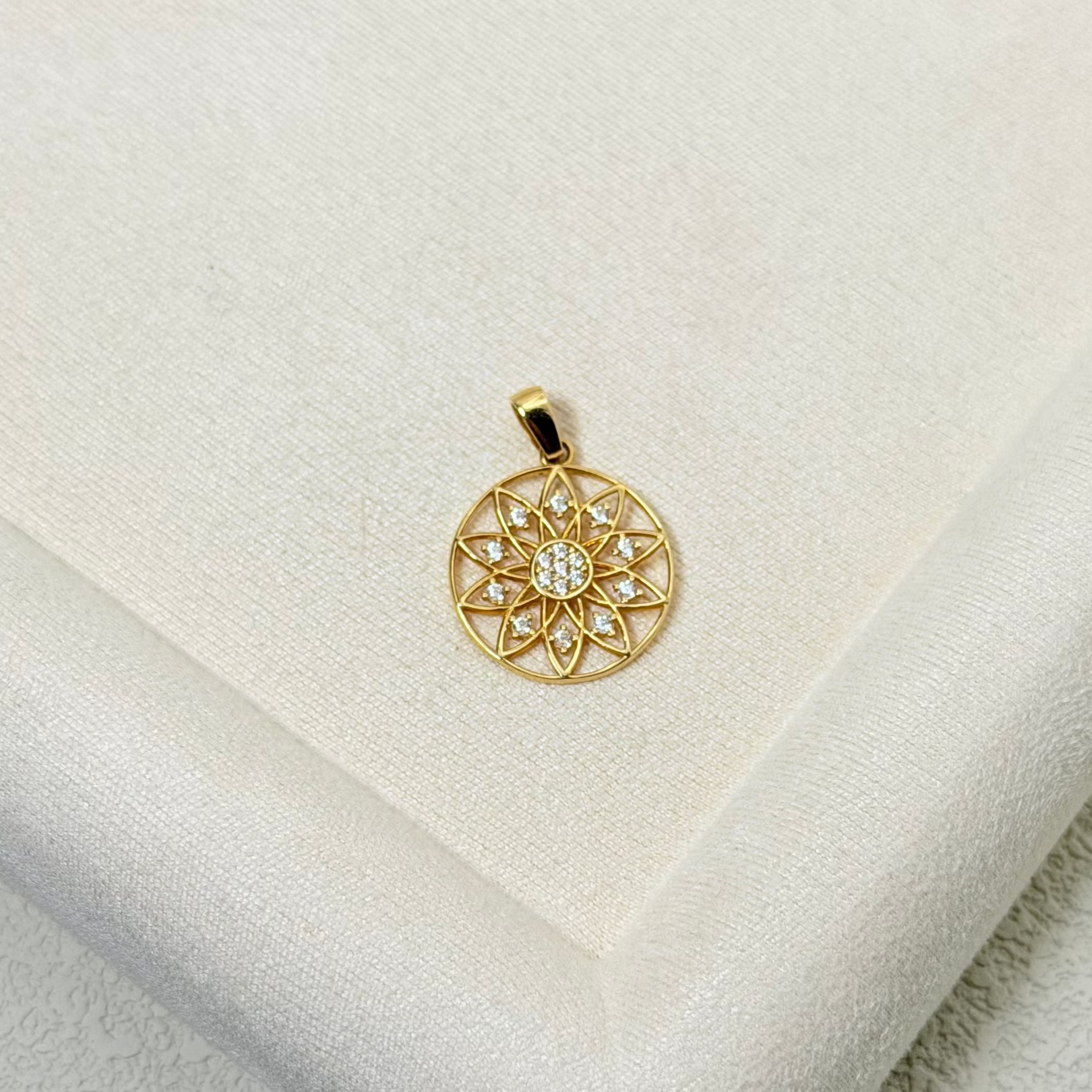 Yellow Gold Floral Pendant
