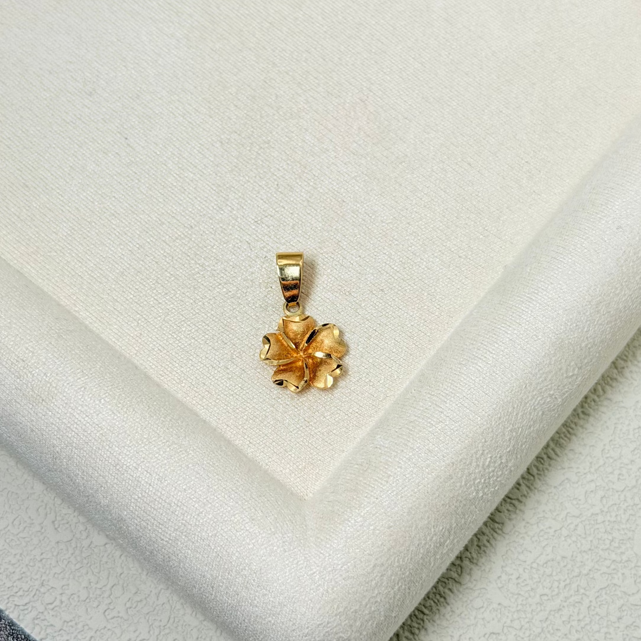 Yellow Gold Floral Pendant