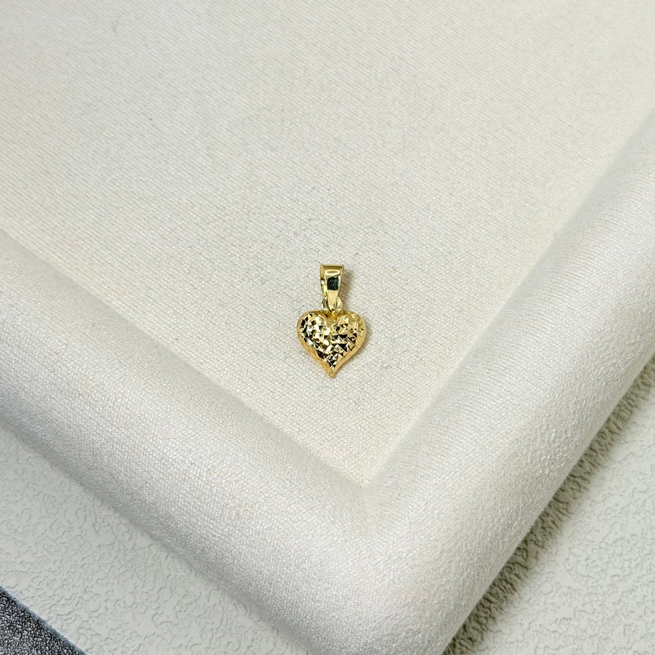 Classic Yellow Gold Heart Pendant