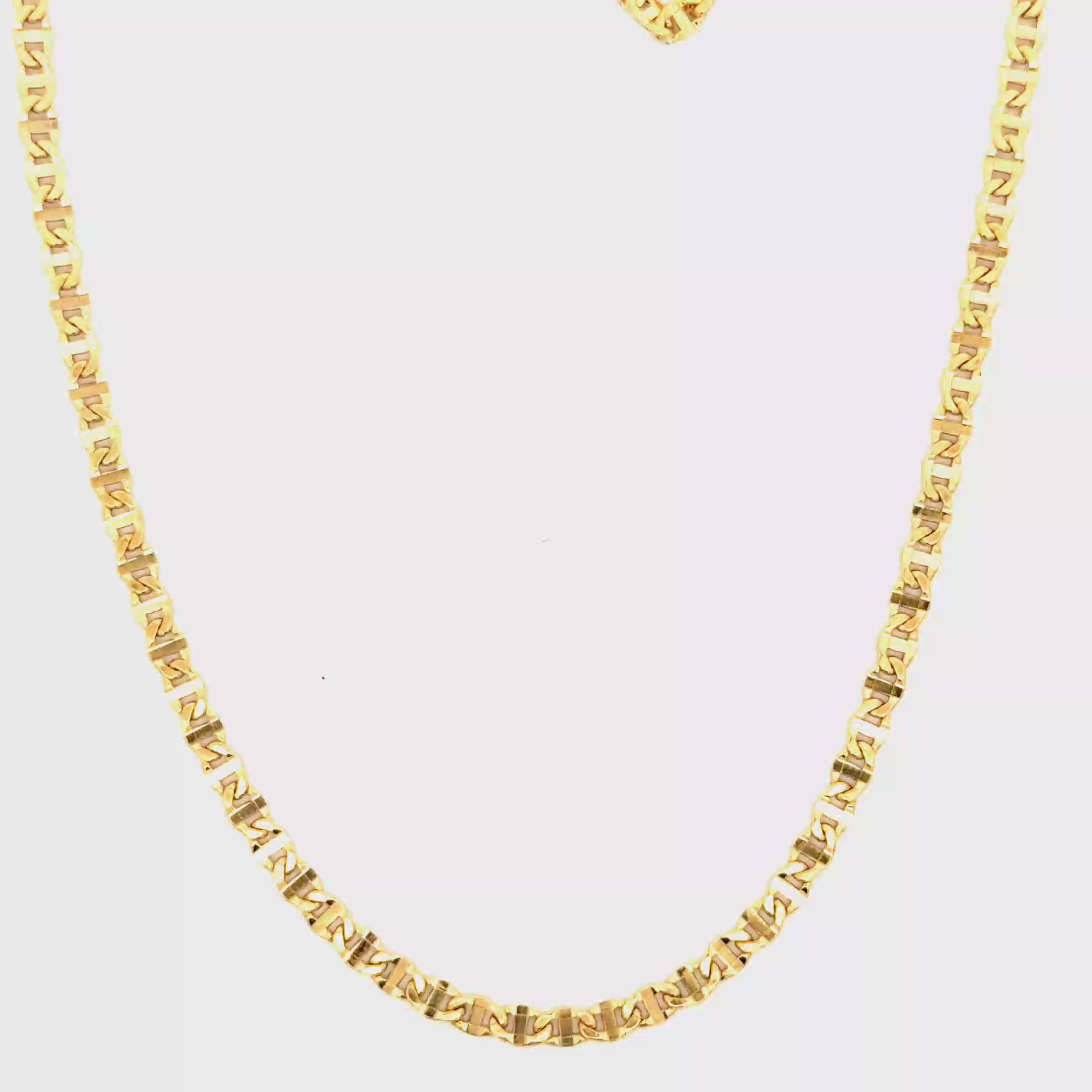 Classic Yellow Gold Mariner Chain Necklace