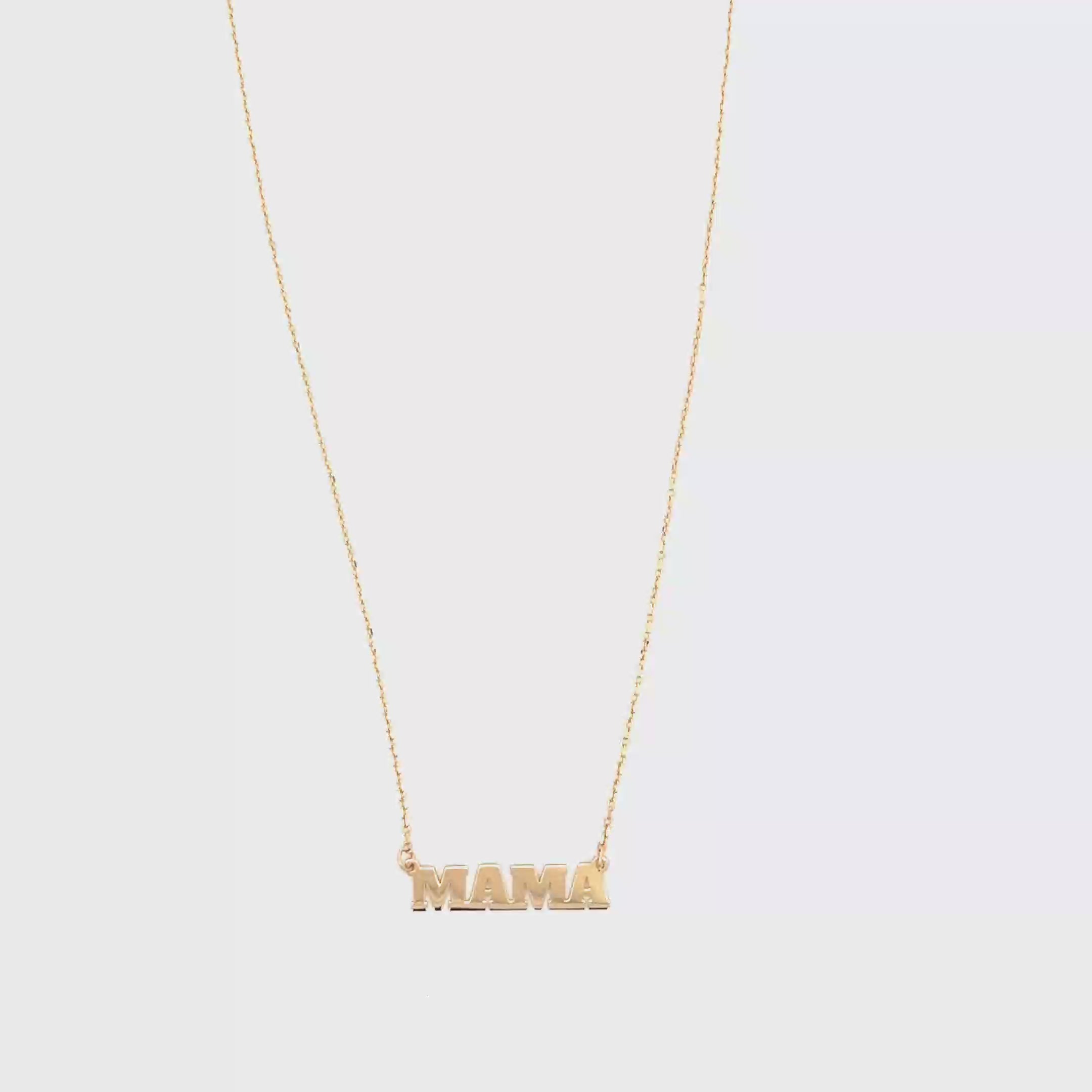 Chic 'Mama' Necklace in Yellow Gold