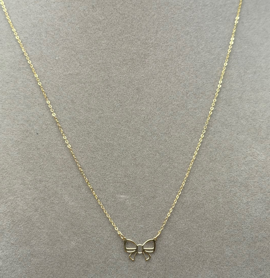 Delicate Yellow Gold Openwork Bow Chain Necklace
