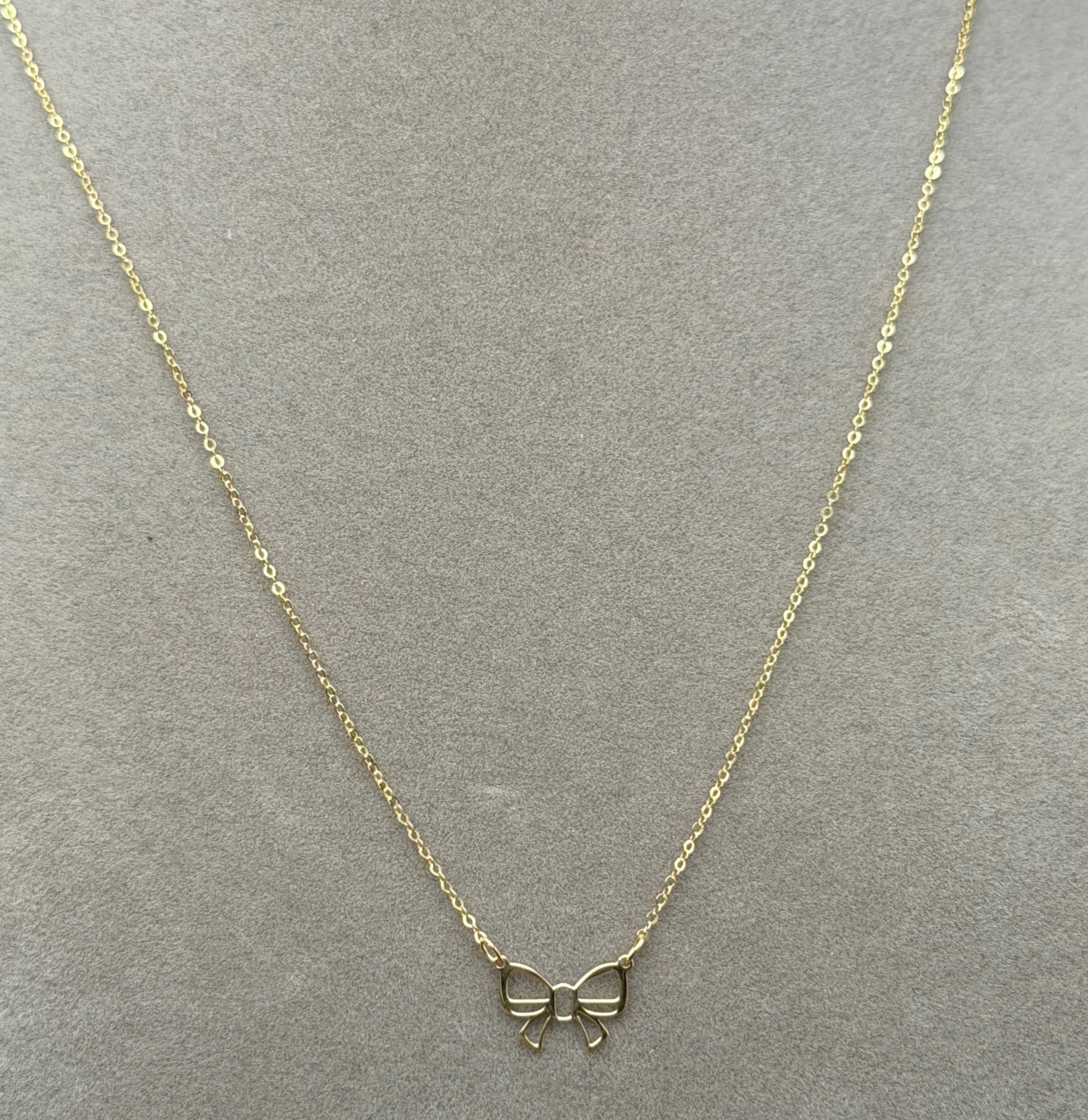 Delicate Yellow Gold Openwork Bow Chain Necklace