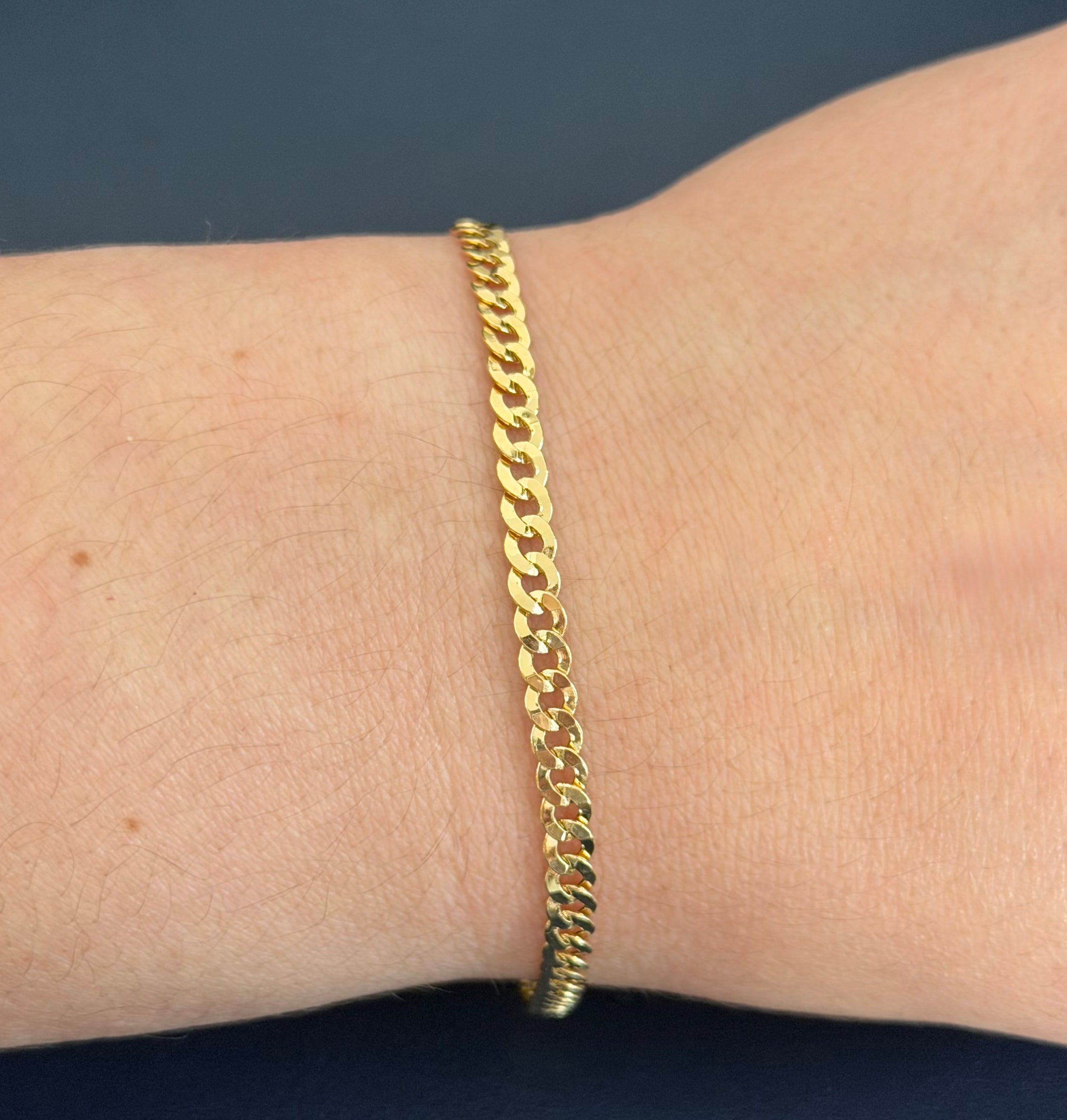 Yellow Gold Curb Link Chain Bracelet