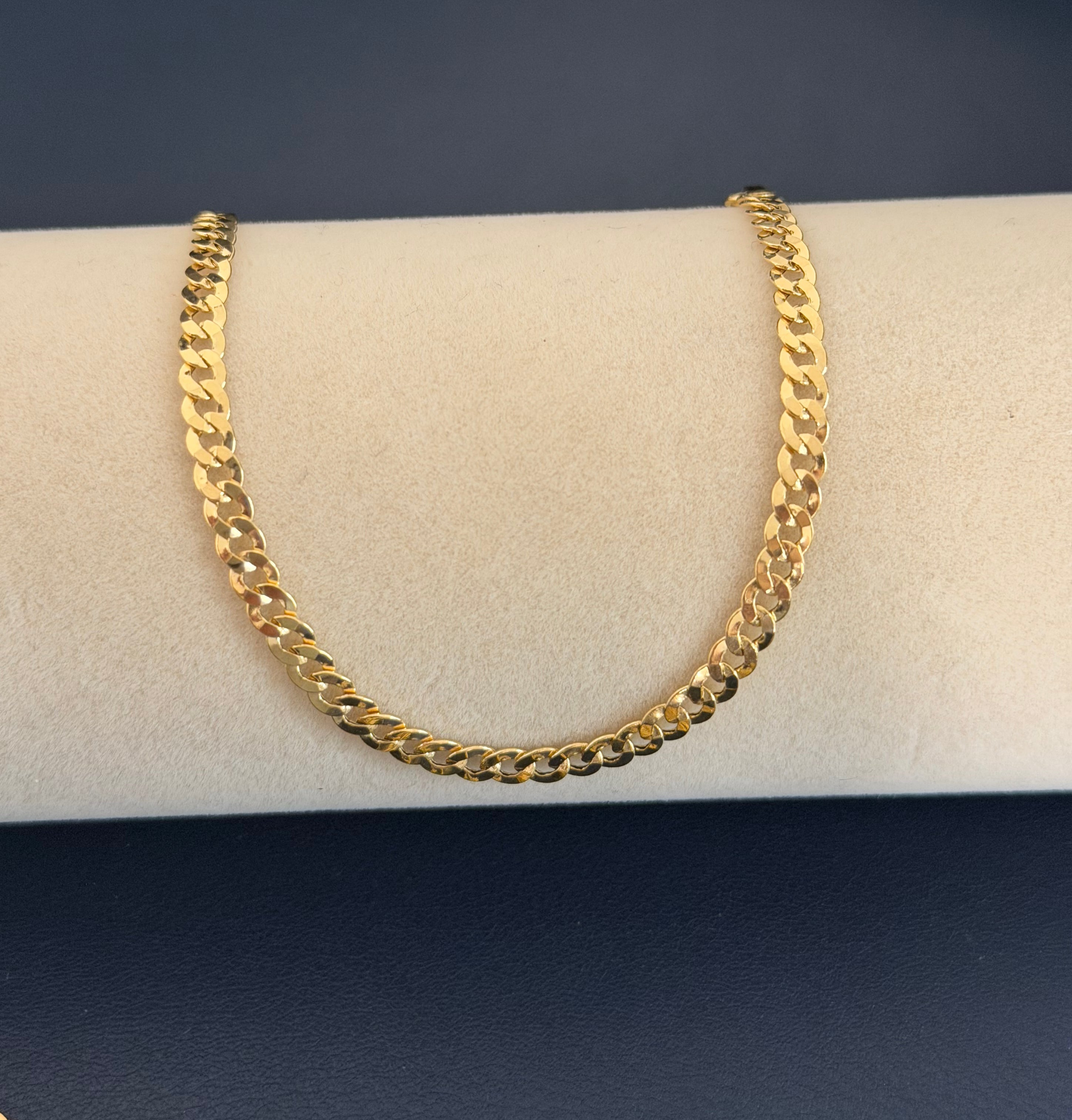 Yellow Gold Curb Link Chain Bracelet